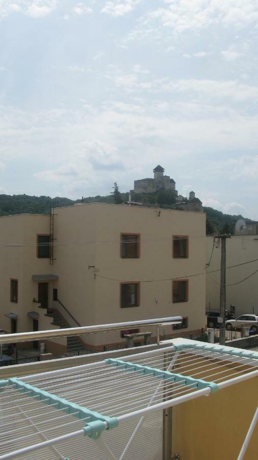 Privat Na Sihoti 1 Lägenhet Trenčín Exteriör bild